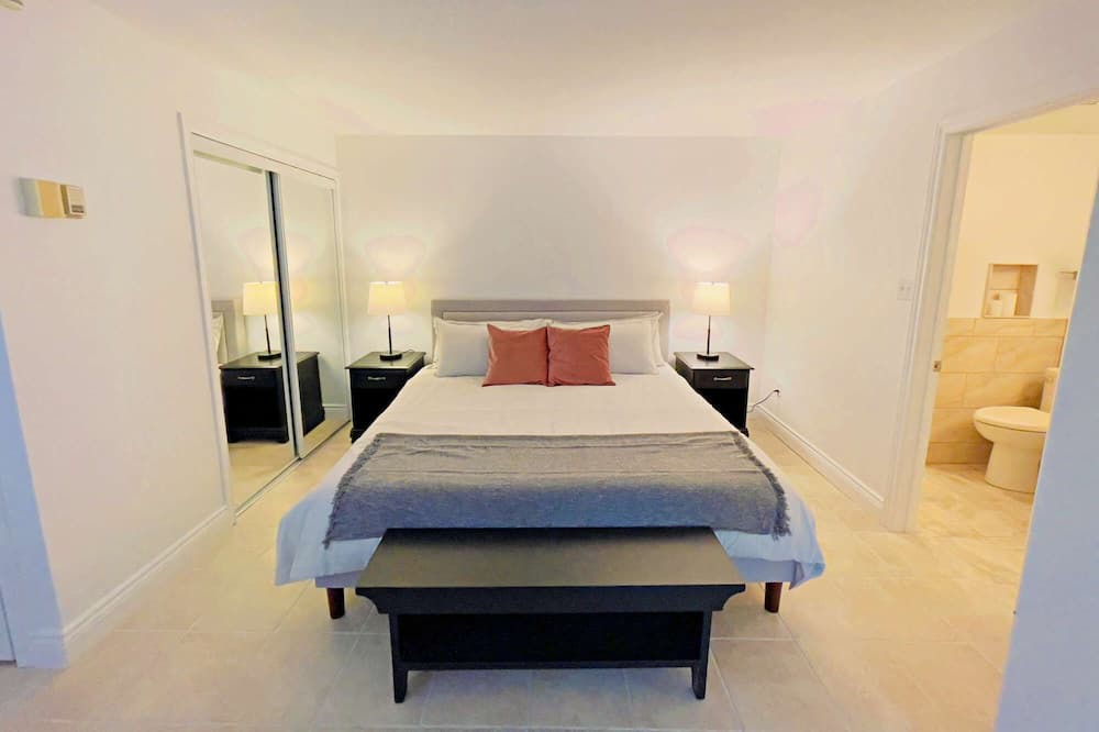 Photo of Bedroom in Craigleith