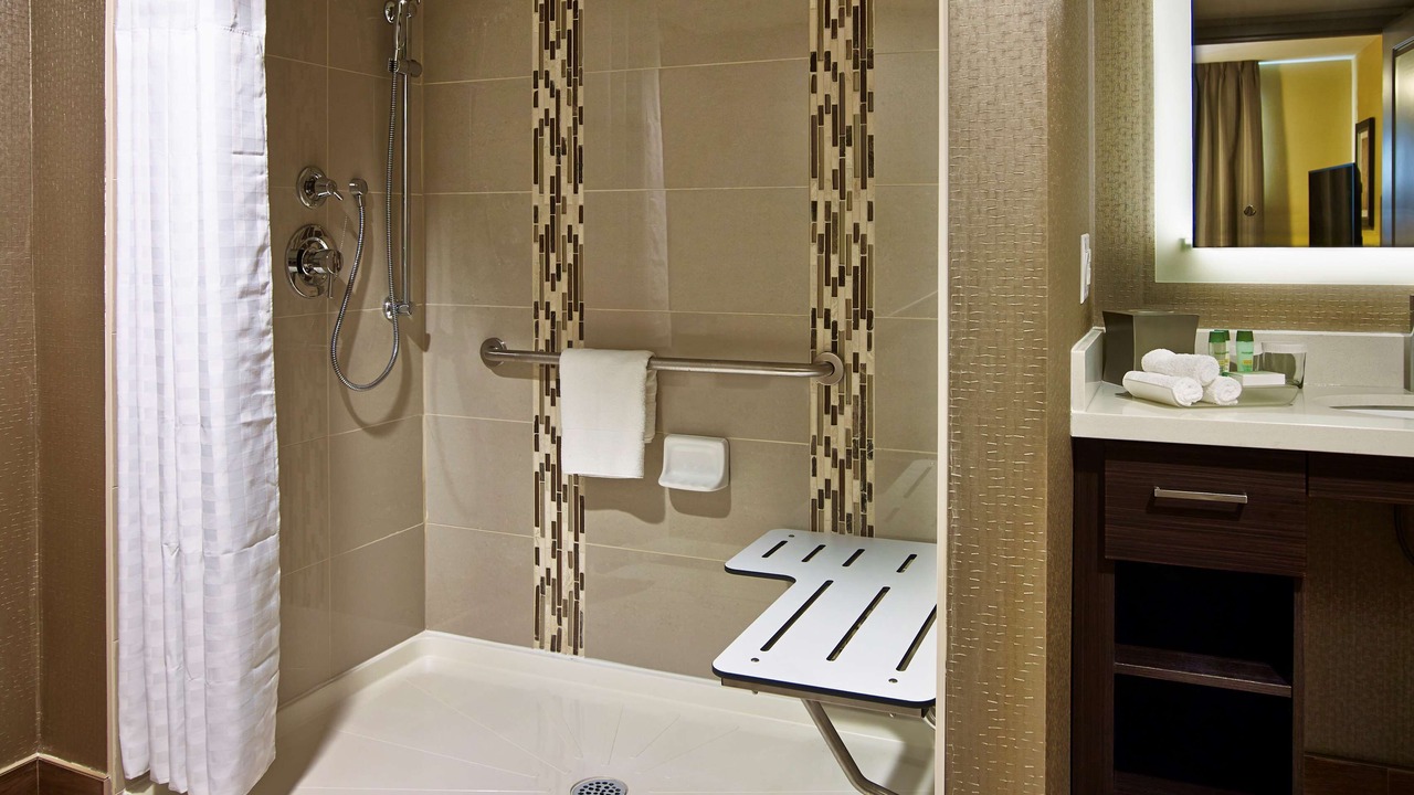 Photo of Bathroom in Central Hamilton
