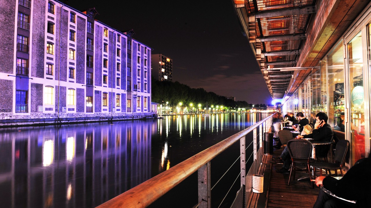 Photo of Patio Balcony in La Villette