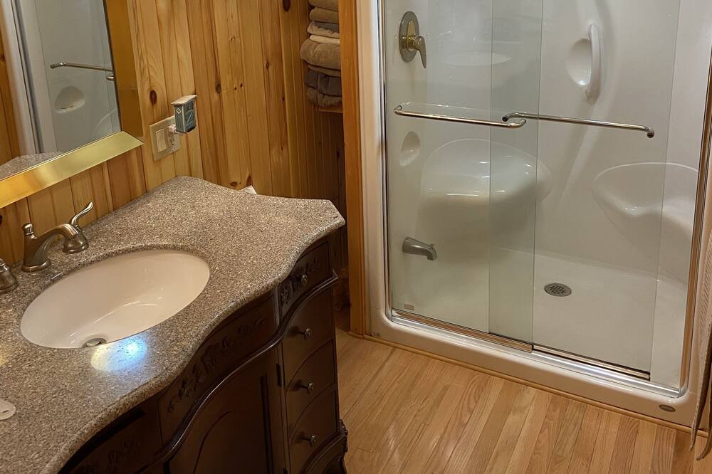 Photo of Bathroom in Minett