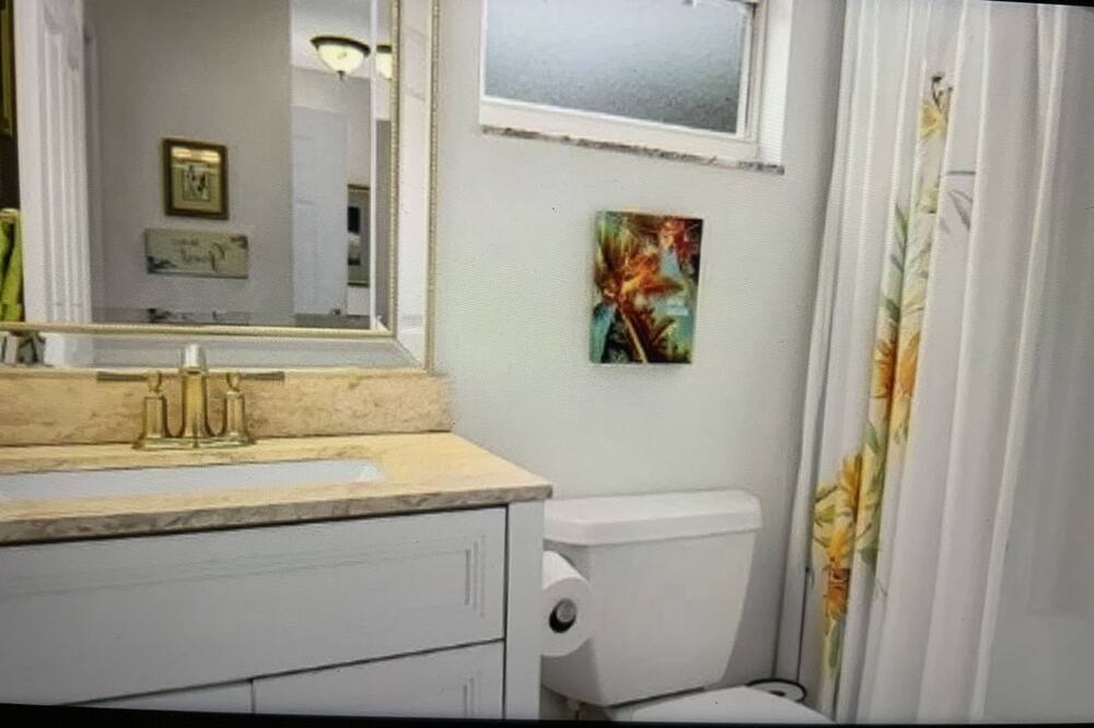 Photo of Bedroom in Fedhaven