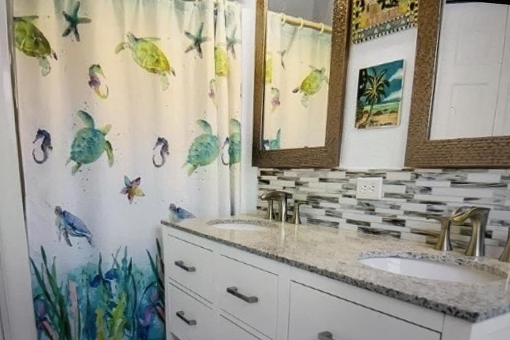 Photo of Bathroom in Fedhaven
