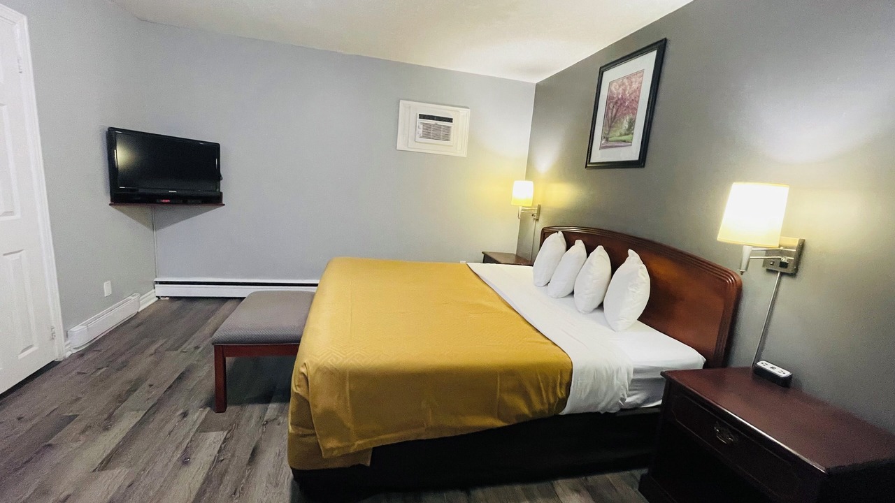 Photo of Bedroom in North Bay