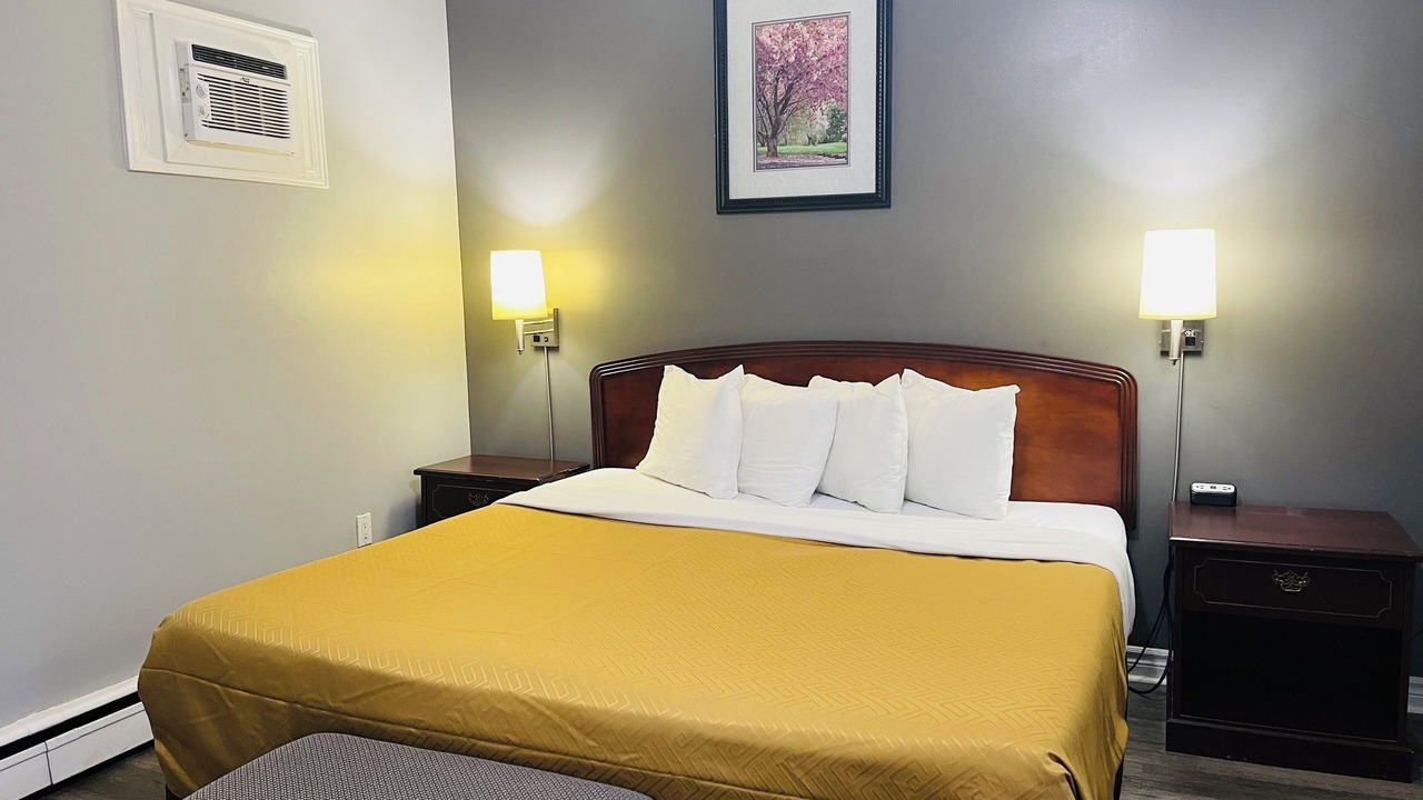 Photo of Bedroom in North Bay