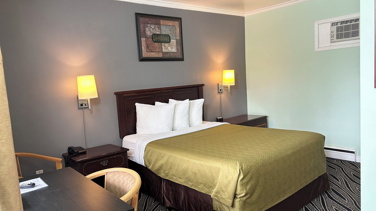 Photo of Bedroom in North Bay