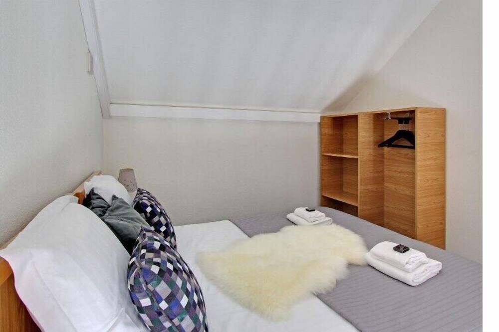 Photo of Bedroom in Les Lilas