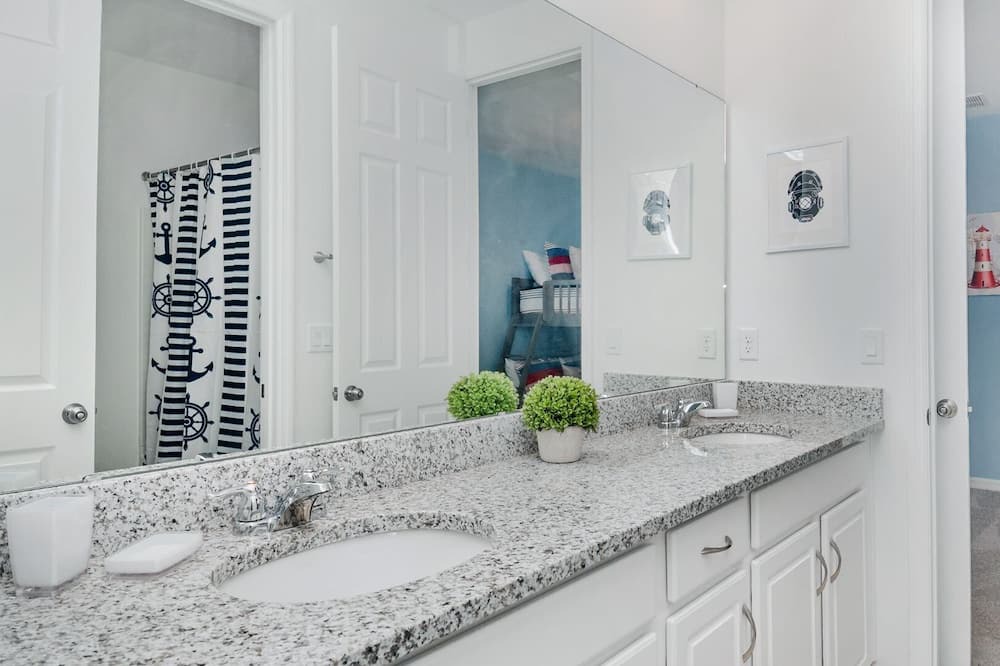Photo of Bedroom in Southwest Orlando