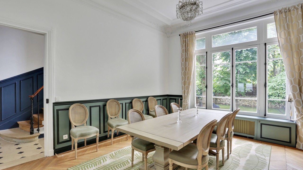 Photo of Others in Auteuil
