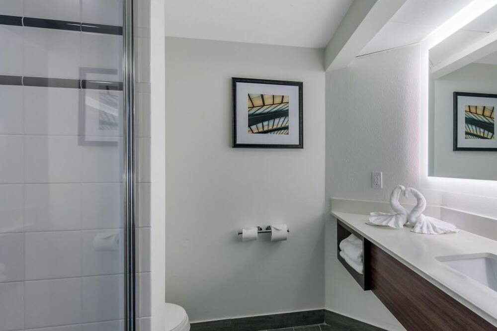Photo of Bathroom in Tropic