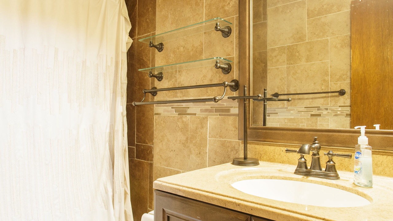 Photo of Bathroom in Valdosta