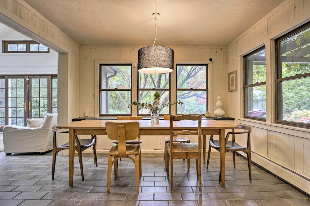 Photo of Livingroom in South Salem