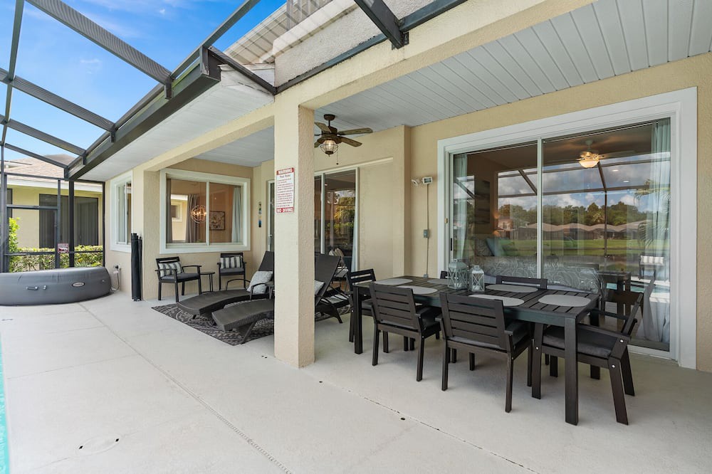 Photo of Outdoor in Sunset Lakes
