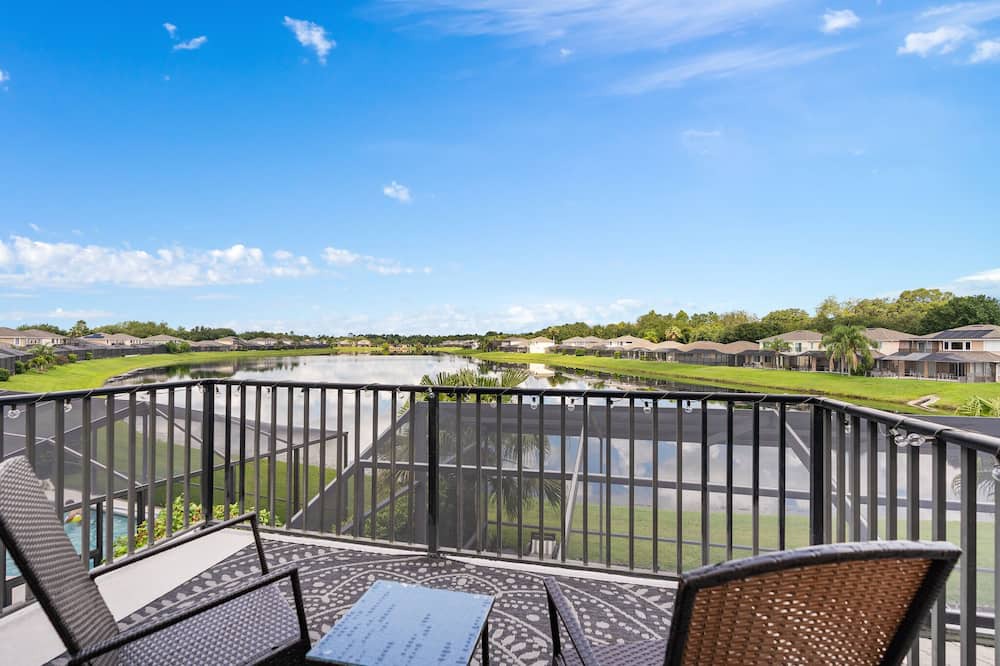 Photo of Patio Balcony in Sunset Lakes