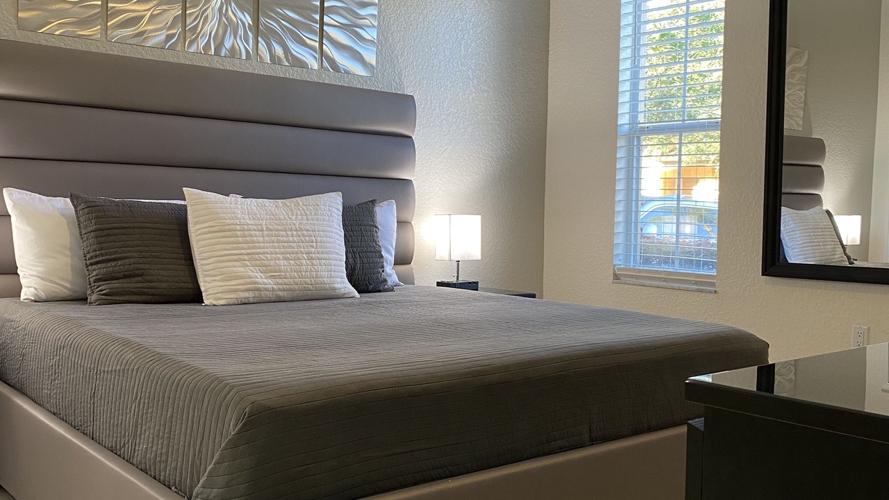 Photo of Bedroom in Regal Palms