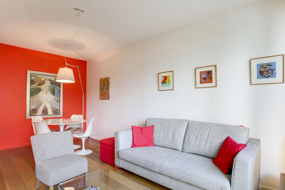 Photo of Livingroom in Belleville