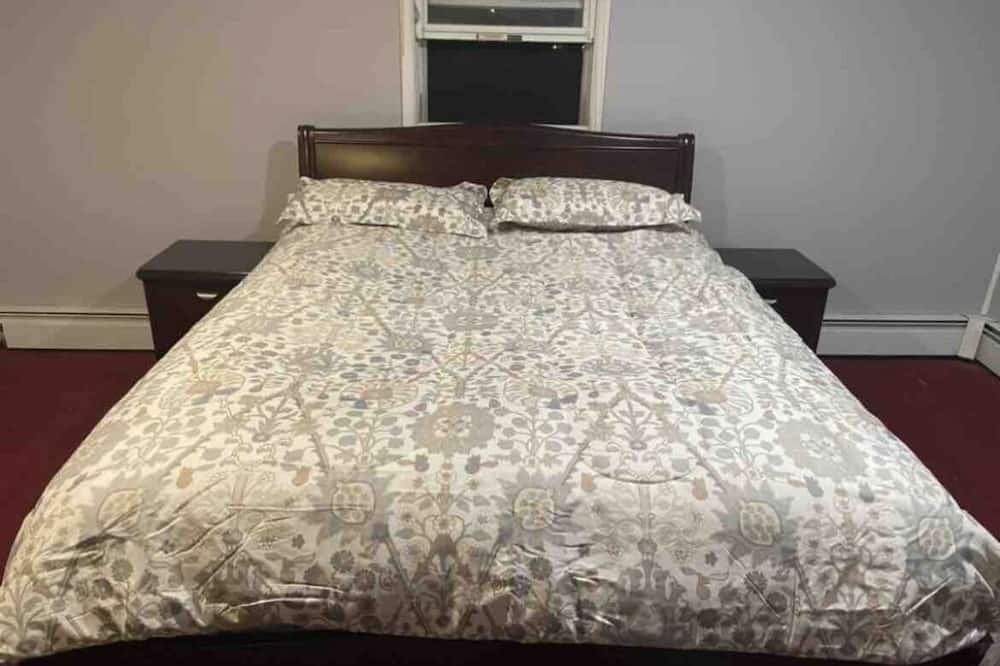Photo of Bedroom in Somerdale