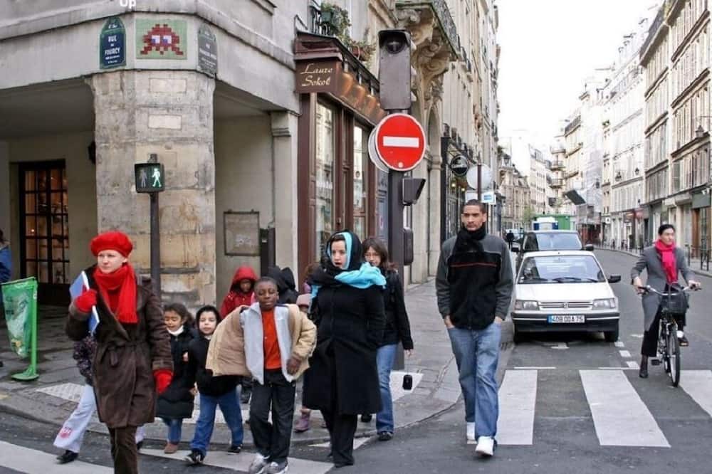Photo of Outdoor in Champs-Elysees