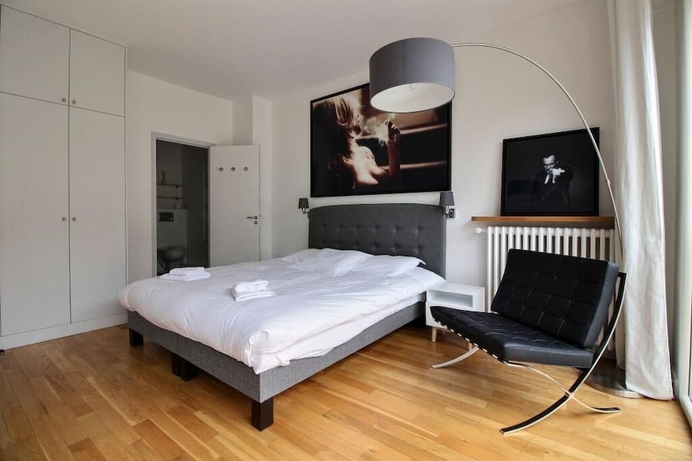 Photo of Bedroom in Champs-Elysees