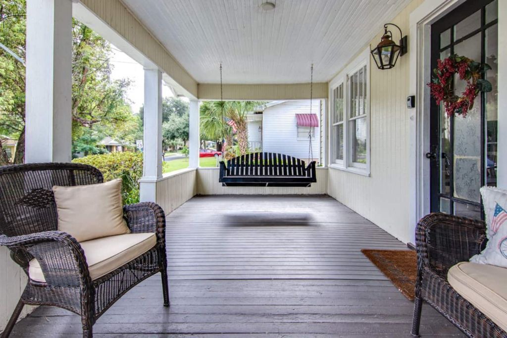 Photo of Patio Balcony in Dixieland