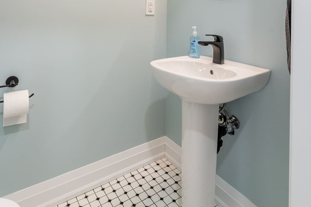 Photo of Bathroom in Hamilton
