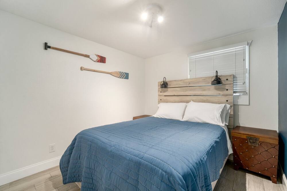 Photo of Bedroom in Ballast Point