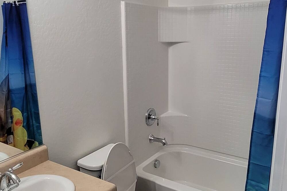 Photo of Bathroom in Maryvale