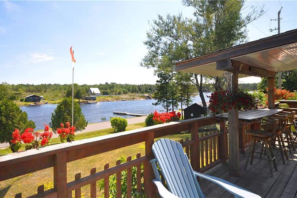 Photo of Patio Balcony in Britt