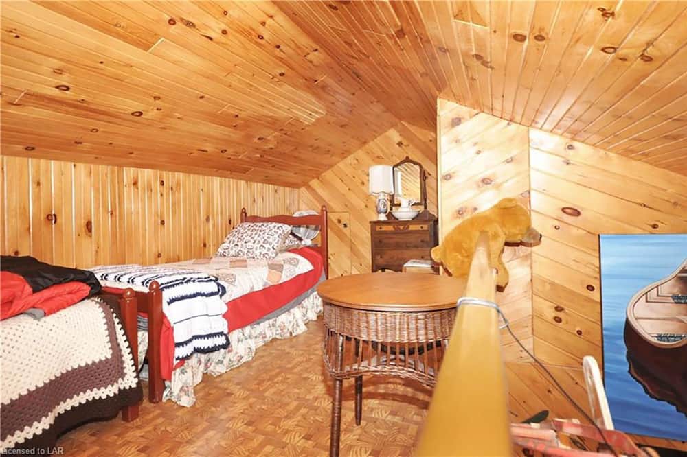 Photo of Bedroom in Britt