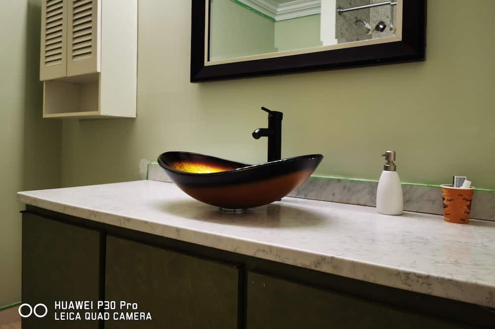 Photo of Bathroom in Whitchurch-Stouffville