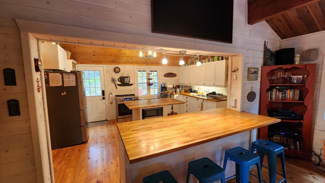 Photo of Kitchen in Georgian Bay