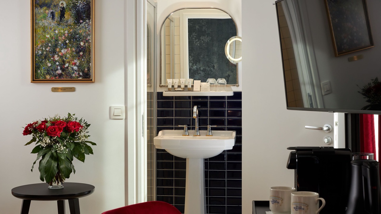 Photo of Bathroom in Quartier de la Salpetriere