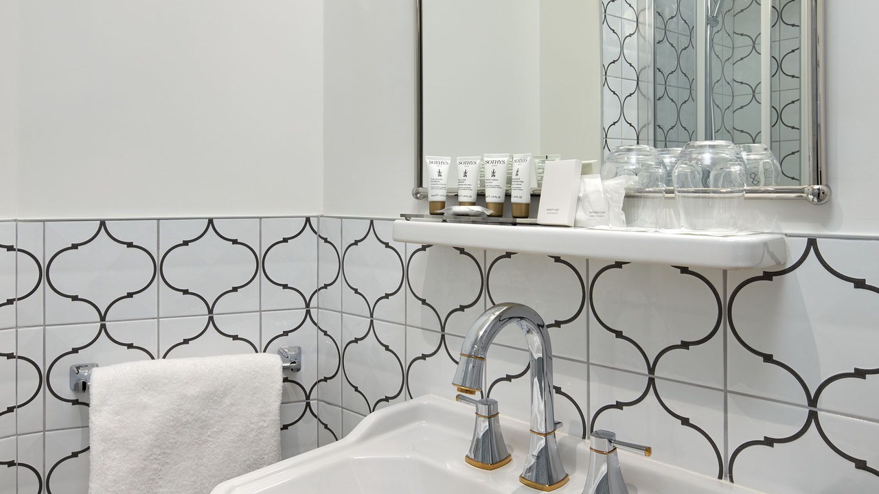 Photo of Bathroom in Quartier de la Salpetriere