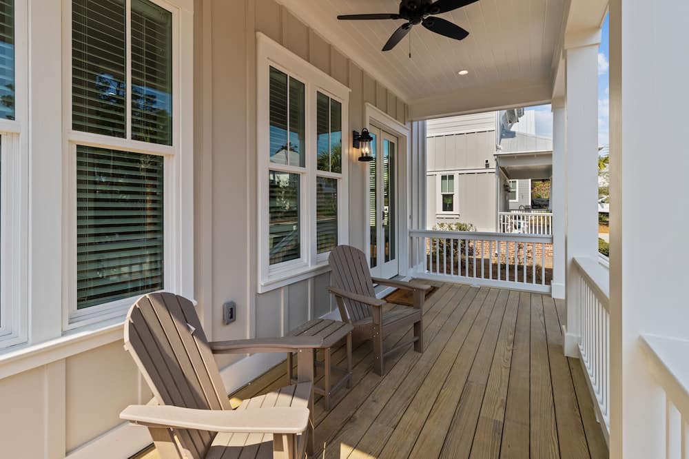 Photo of Patio Balcony in Lakeside at Blue Mountain Beach