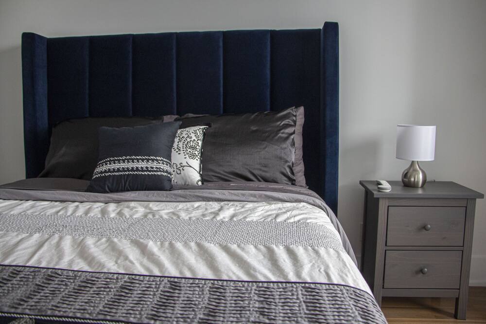 Photo of Bedroom in Fashion District