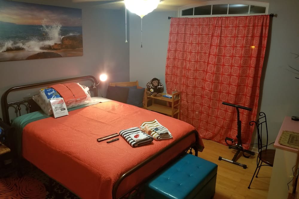 Photo of Bedroom in Smyrna