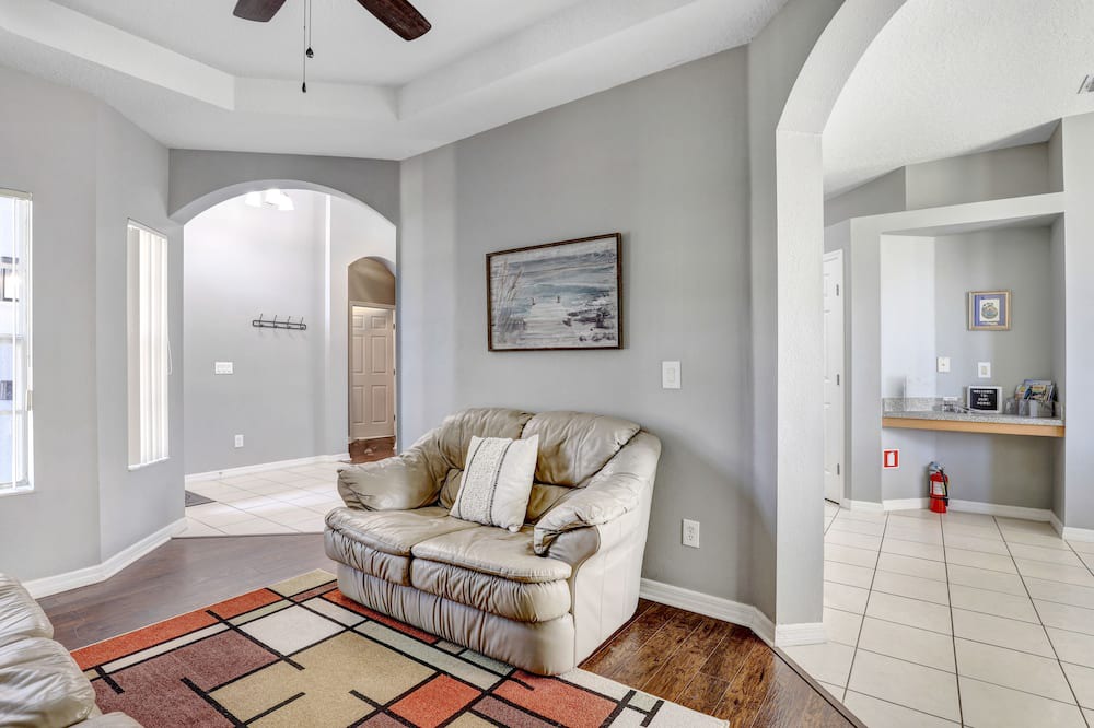 Photo of Livingroom in Calabay Parc