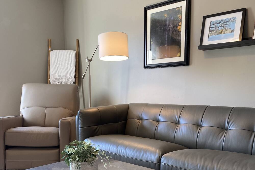 Photo of Livingroom in Hamilton