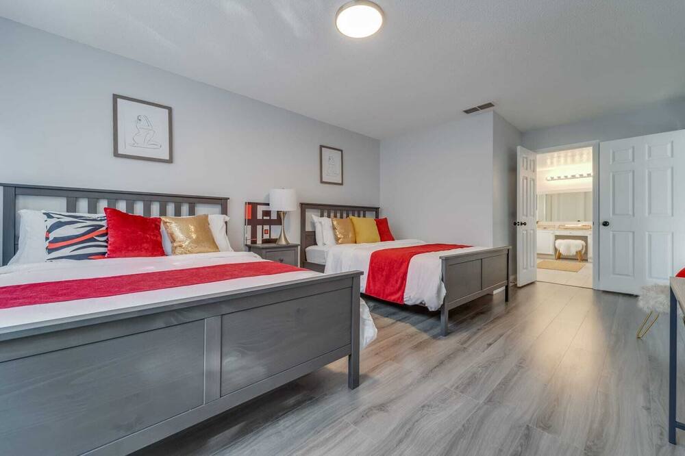 Photo of Bedroom in Lake Davenport Estates