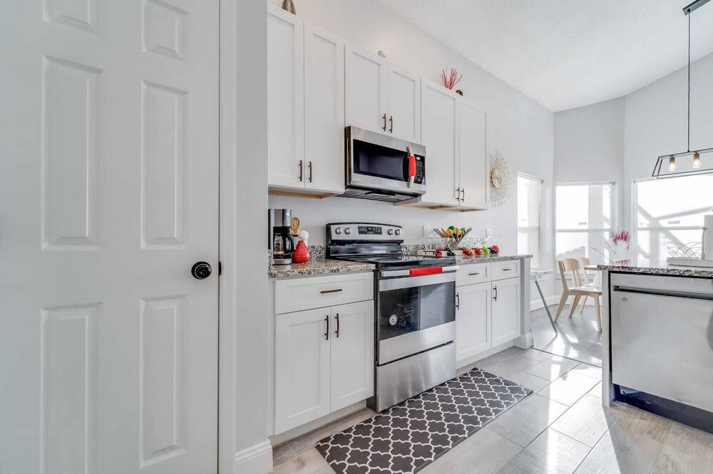 Photo of Kitchen in Lake Davenport Estates