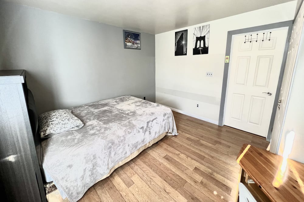 Photo of Bedroom in West Hill