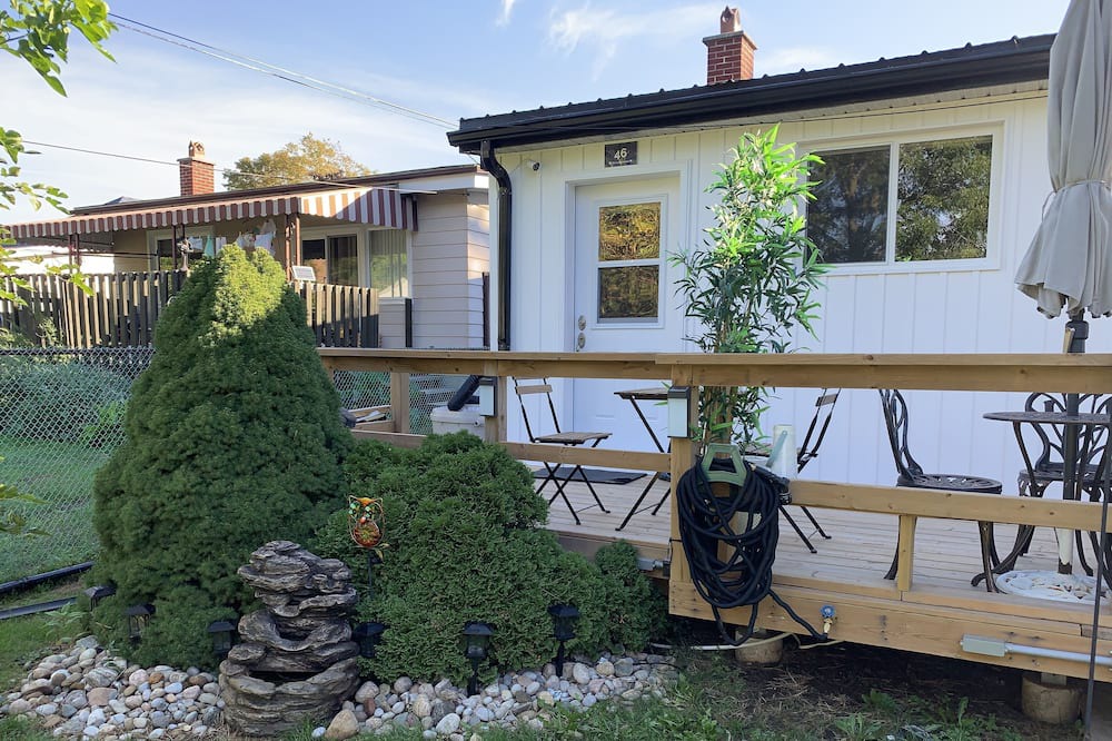 Photo of Outdoor in West Hill