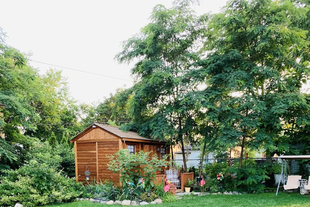 Photo of Outdoor in West Hill
