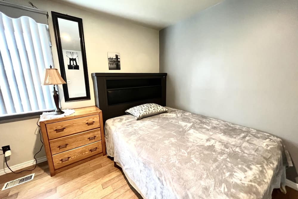 Photo of Bedroom in West Hill