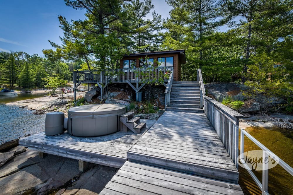 Photo of Outdoor in Carling