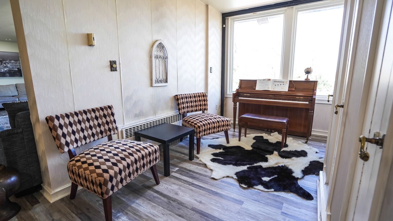 Photo of Livingroom in Paterson