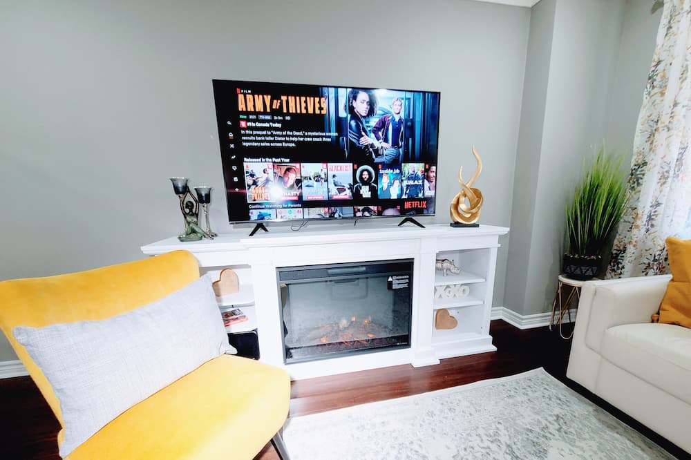 Photo of Livingroom in Hamilton