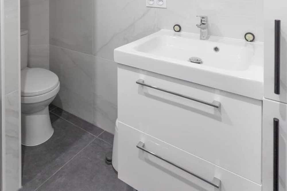 Photo of Bathroom in Aubervilliers