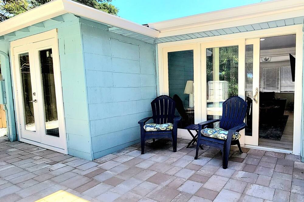 Photo of Patio Balcony in St. Petersburg