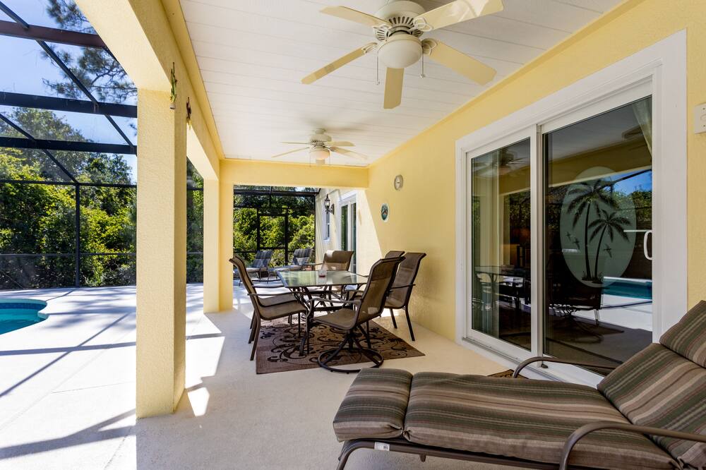Photo of Patio Balcony in Lake Wilson Preserve