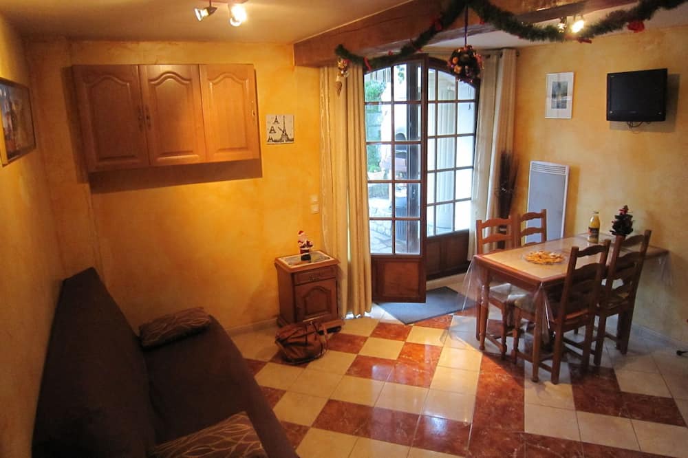 Photo of Livingroom in Brou-sur-Chantereine